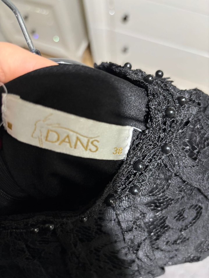 Dantel Detaylı Uzun Siyah Gotik Elbise - Görsel 3