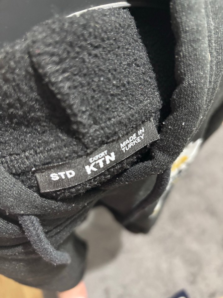 Siyah Kapüşonlu Çiçek Baskılı Sweatshirt - Görsel 5