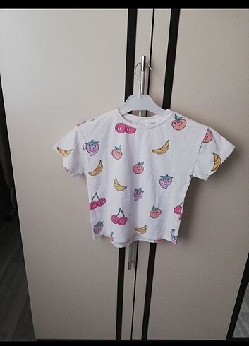 Zara 4/5 yaş kız çocuğu t-shirt 