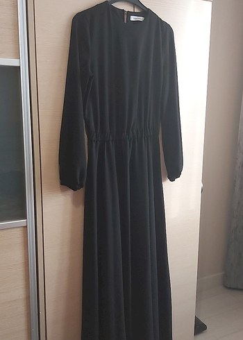 meri store uzun siyah elbise