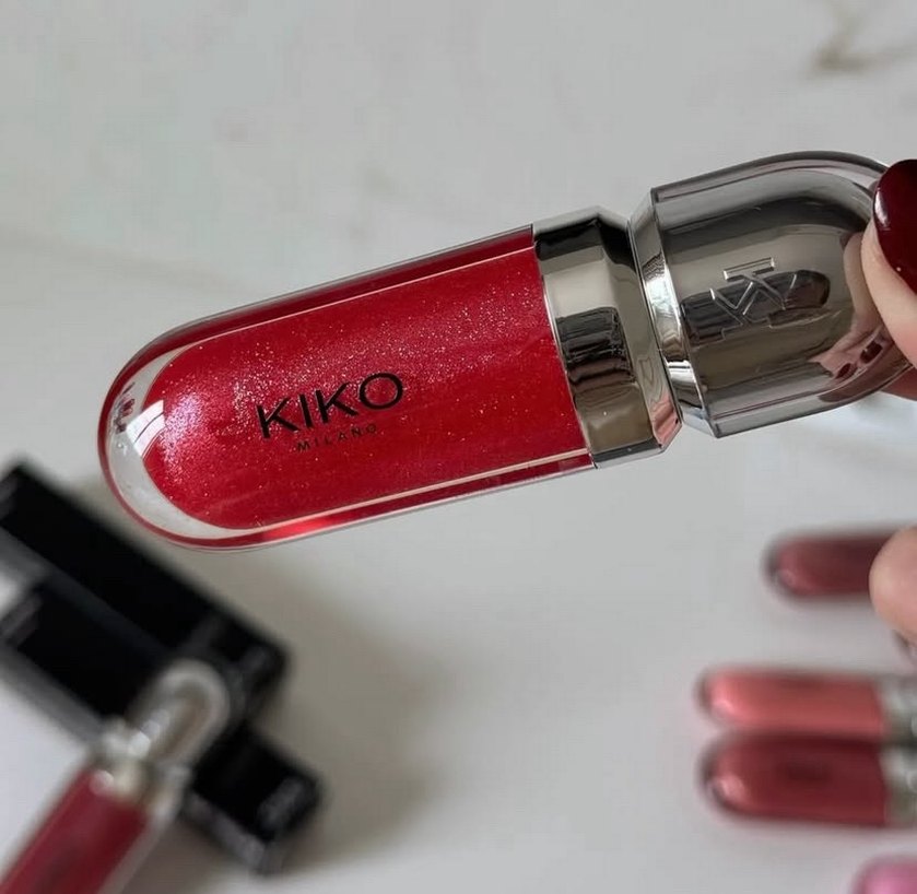 Kiko Milano 3D Hydra Parlak Kırmızı Ruj - Görsel 2