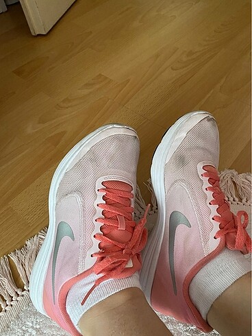 nike spor ayakkabı