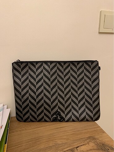 Misela clutch yepyeni