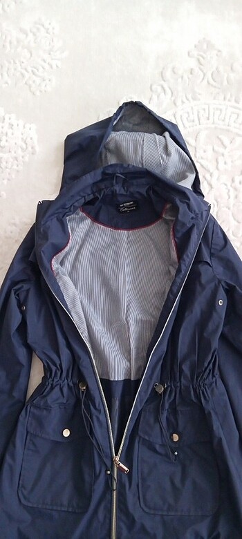 LC Waikiki Yağmurluk