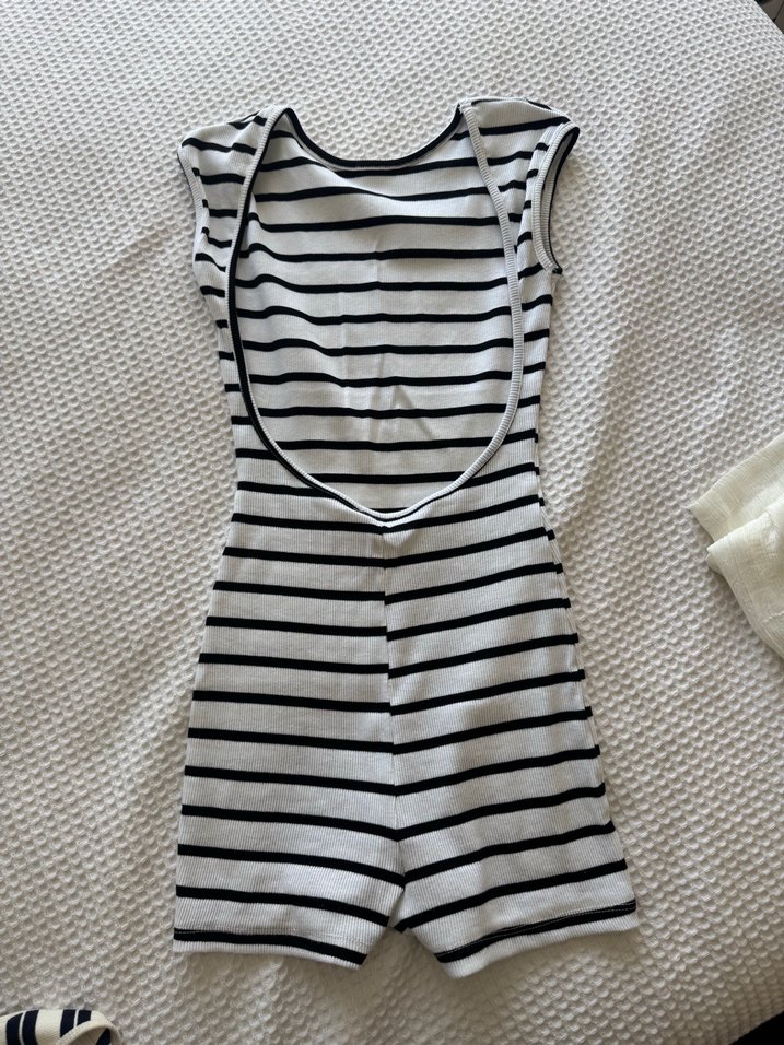 La sarta sırtı açık çizgili tulum - Görsel 2