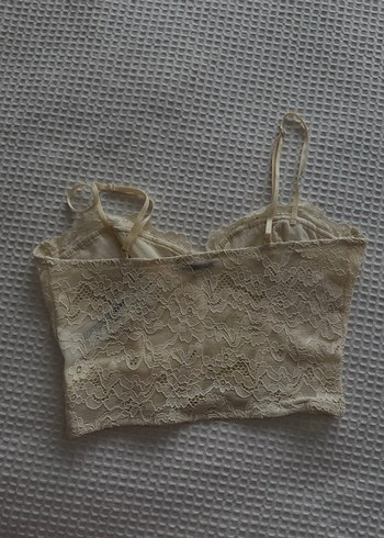 Zara Dantel Detaylı Zara Crop