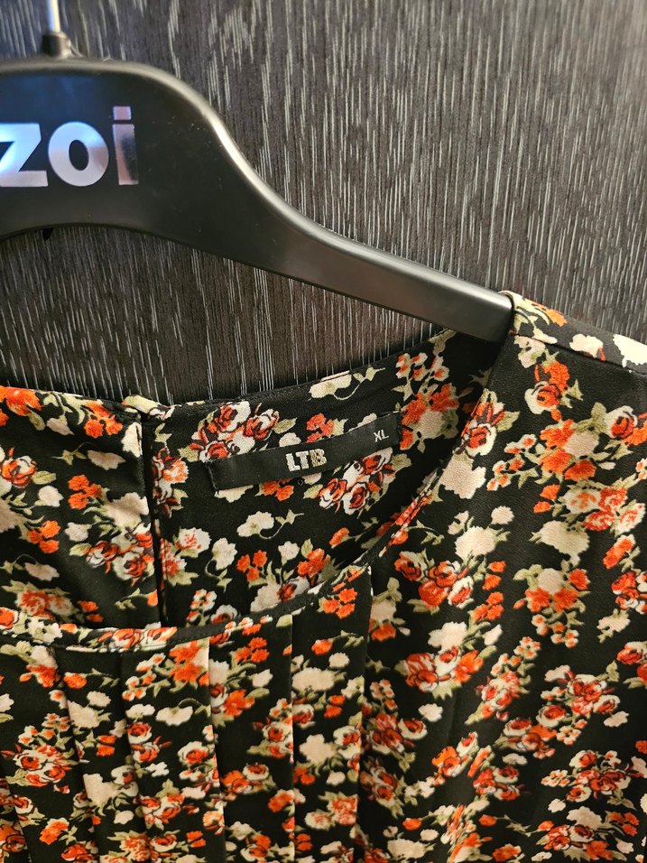 Çiçek Desenli elbise - Görsel 3