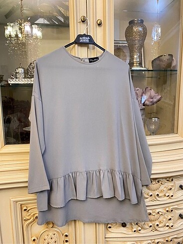 Zara Alt Kısmı Pileli Gri Bluz