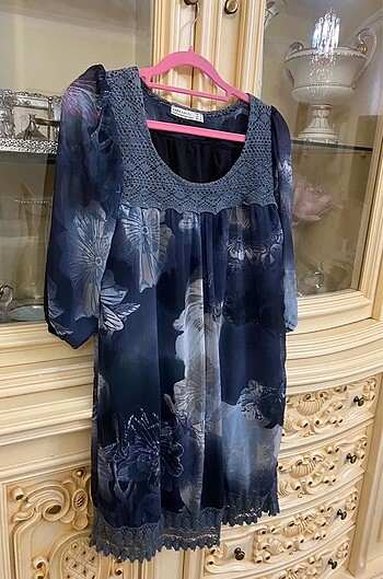 Zara Marka Dantel Detaylı Desenli Elbise