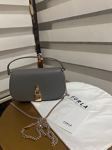 Furla Gri Mini Şık Gold Askılı Çanta