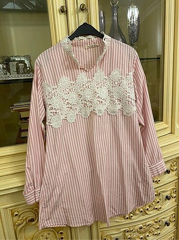 Zara Pembe dantel detaylı şık tunik elbise