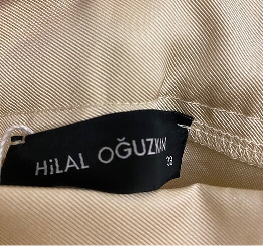 m Beden ten rengi Renk Hilal Oğuzkan Krem Rengi Parlak Pantolon