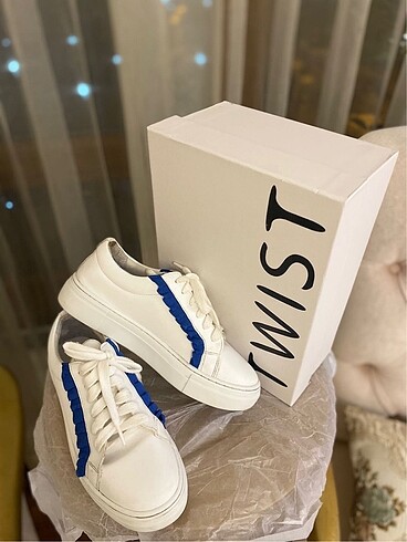 Twist Saks Mavili Beyaz Spor Ayakkabı