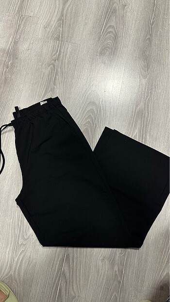 Stradivarius Stradivarius siyah pantolon