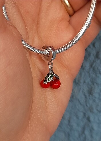 Beden Pandora Charm