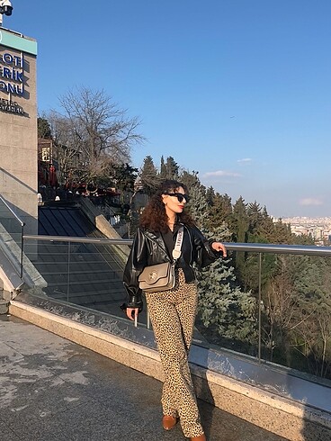 Leopar desenli pantolon
