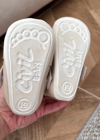 Püsküllü Beyaz Deri Erkek Bebek İlk Adım Ayakkabısı - Görsel 2