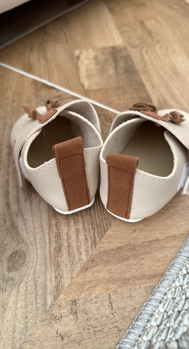 Püsküllü Beyaz Deri Erkek Bebek İlk Adım Ayakkabısı - Görsel 3