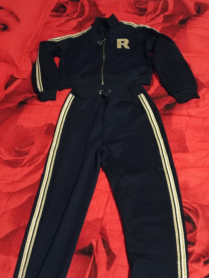 Kadın Altın İşlemeli Fermuarlı Eşofman Takımı - Görsel 2