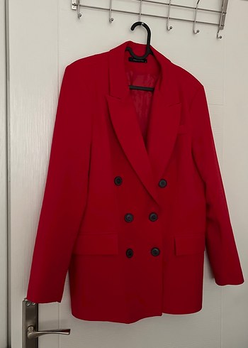 Klasik Kırmızı Düğmeli Kadın Blazer