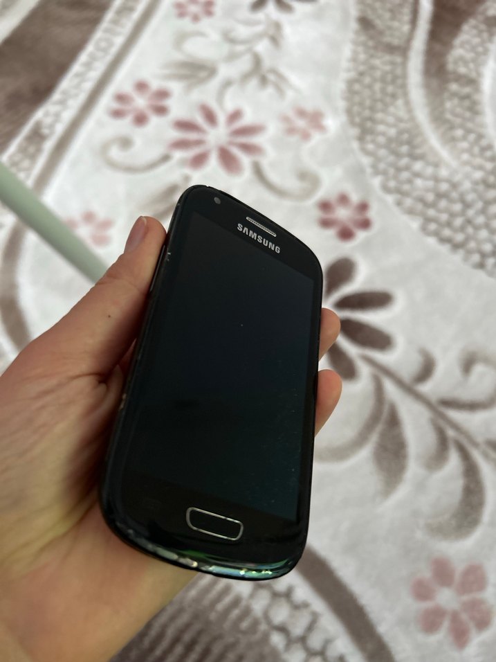 Siyah Samsung Android Telefon - Görsel 3