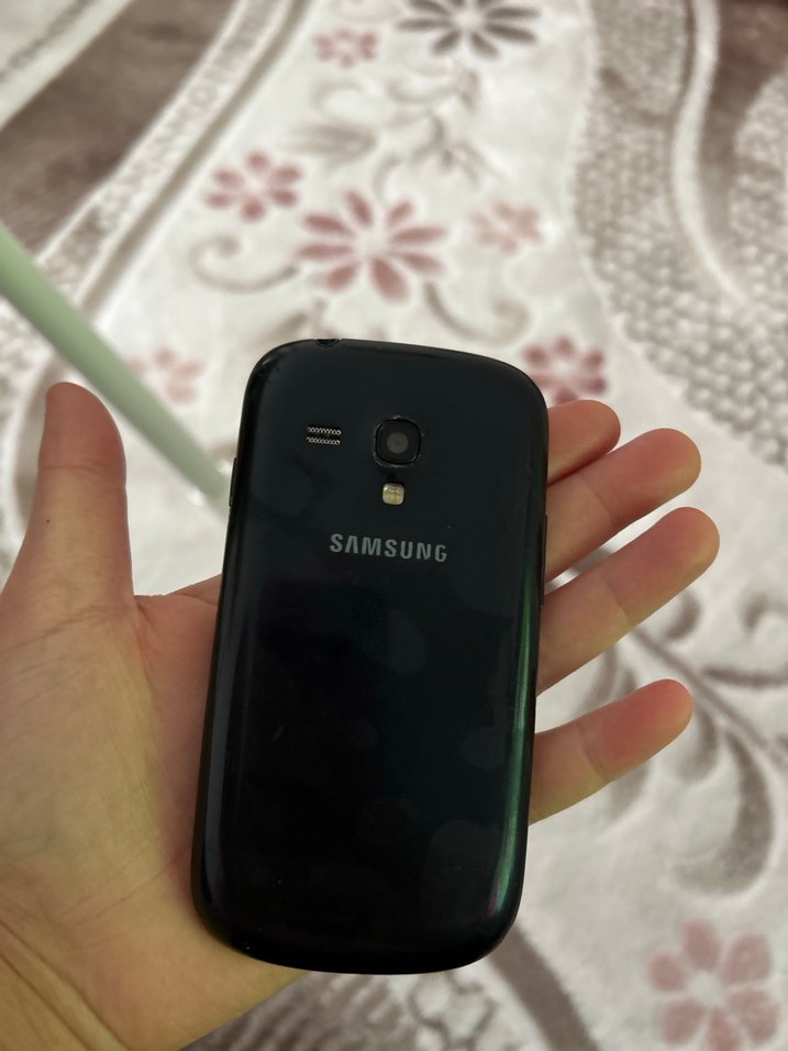 Siyah Samsung Android Telefon - Görsel 2