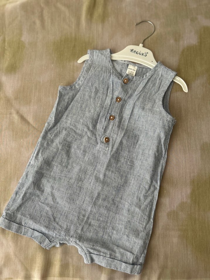 Gri Keten Bebek Tulum V Yakalı - Görsel 3