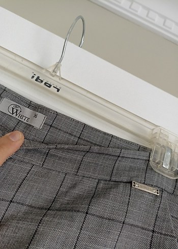 Off-White Kadın Gri Kemerli Kumaş Pantolon