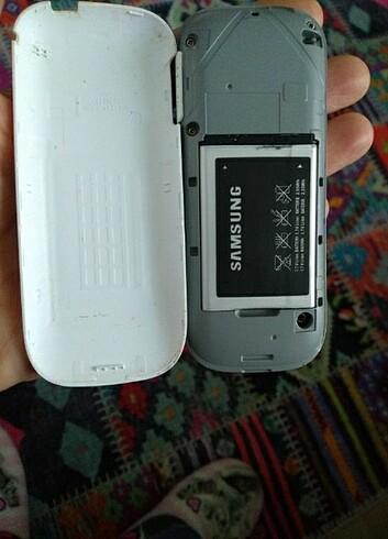 Samsung küçük cep telefonu 