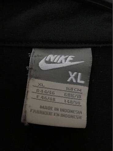 xl Beden Nike hırka