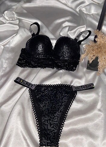 Victoria s Secret Victoria's secret 