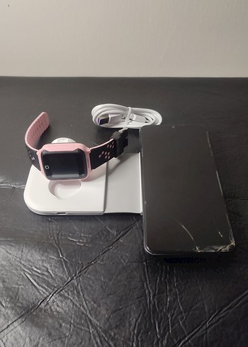 Saat ve telefon Şarj Ünitesi NOT( saat ve telefon satılık değil)