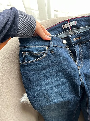 l Beden Tommy Hilfiger Jean