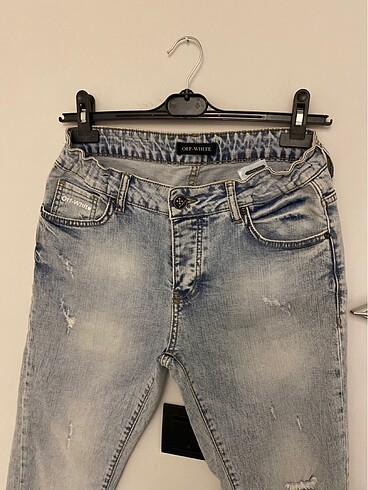 Off-White Jean kot