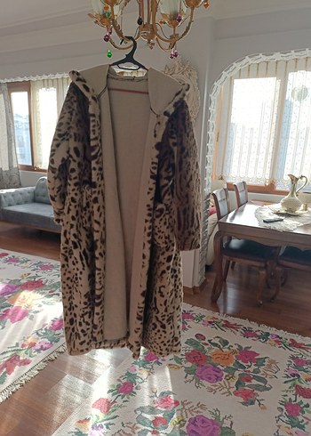 Leopar Desenli Kapüşonlu Kadın Uzun Peluş Mont - Görsel 7