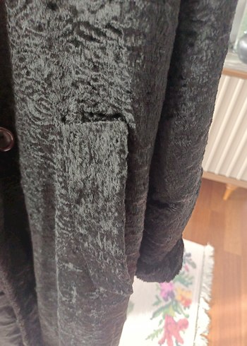 siyah astragan manto - Görsel 2