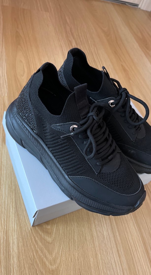 DERİMOD Siyah Bağcıklı Spor Ayakkabı - Görsel 2