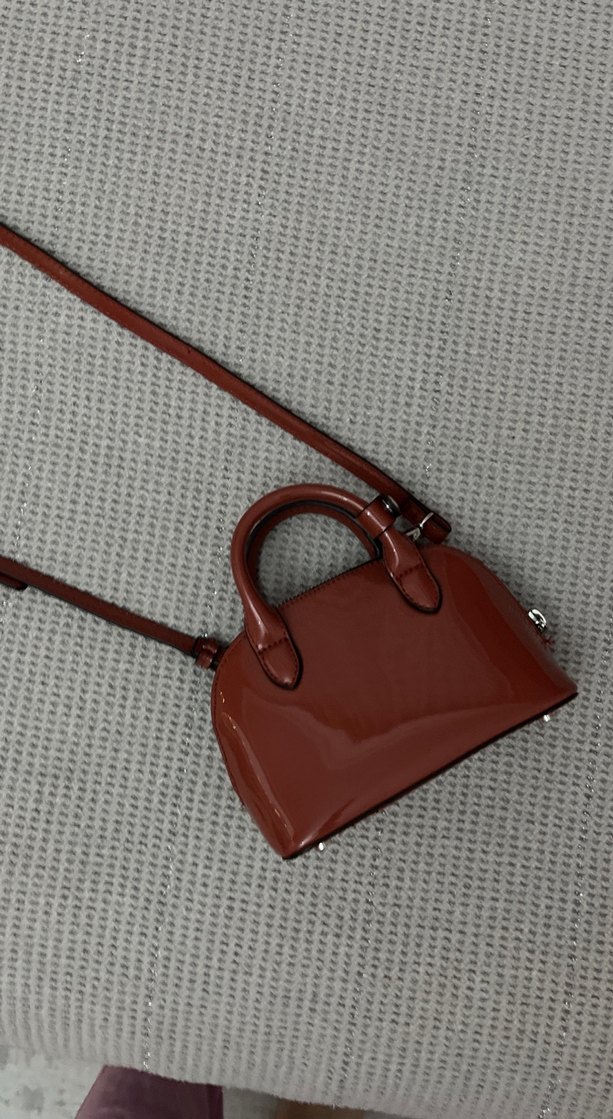 ZARA Parlak Deri Kadın Çanta - Görsel 4