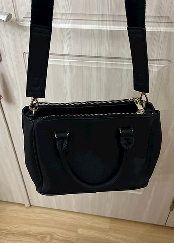 MANGO Siyah Fermuarlı Çanta - Görsel 2