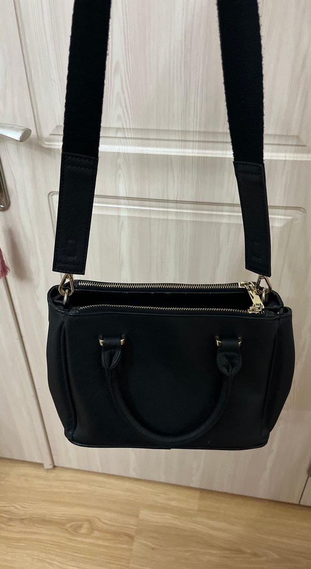 MANGO Siyah Fermuarlı Çanta - Görsel 3