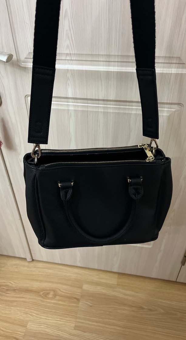 MANGO Siyah Fermuarlı Çanta - Görsel 2