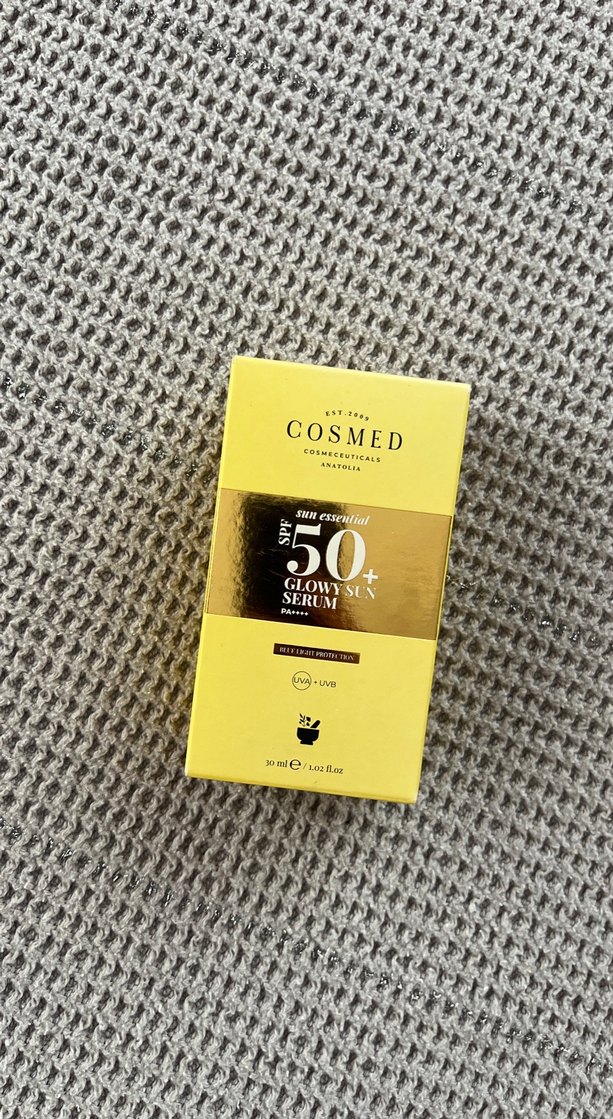 COSMED SPF 50+ Glow Güneş Serumu - Görsel 2