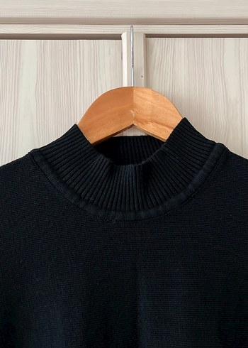 Siyah Yüksek Yaka Kadın Triko Kazak - Görsel 3