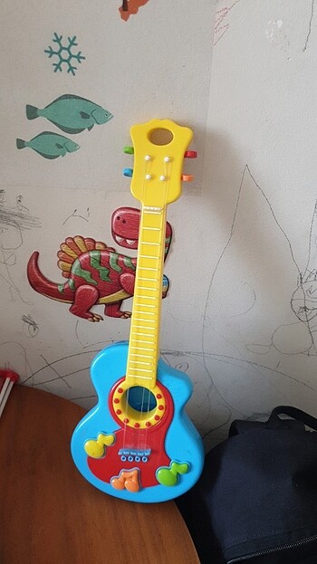 Diğer Oyuncak gitar 