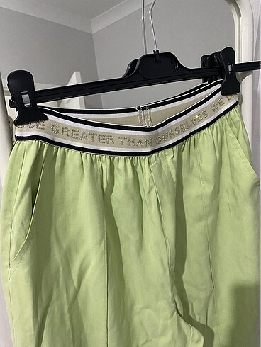 Twist beli taşlı pantolon