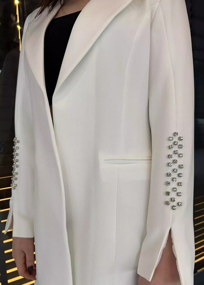 Beyaz Ceket - Görsel 2