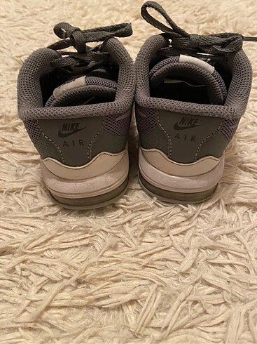 27 Beden Nike Spor Ayakkabı