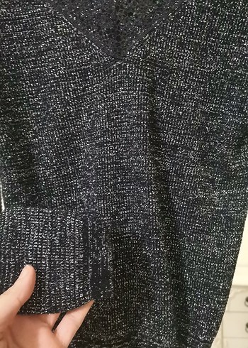 Gri V Yaka Mini Triko Kazak - Görsel 3