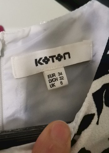 Yüksek Yakalı Pileli Desenli Uzun Elbise - Görsel 3