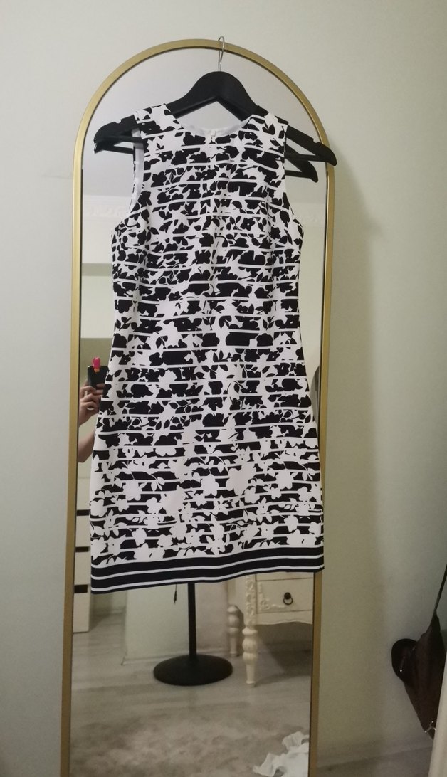 Yüksek Yakalı Pileli Desenli Uzun Elbise - Görsel 2